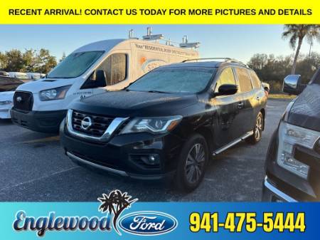 2020 Nissan Pathfinder SV