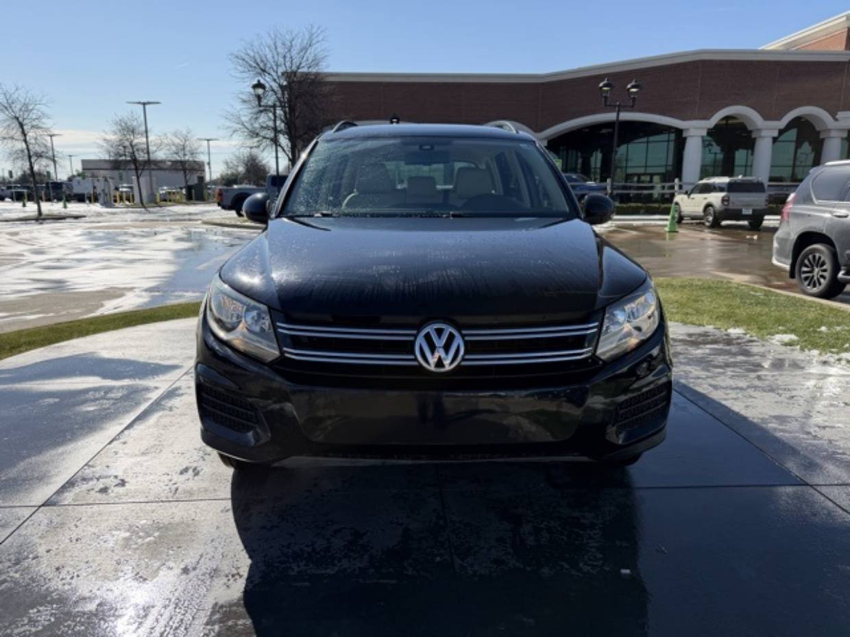 Used 2016 Volkswagen Tiguan S with VIN WVGAV7AX5GK000077 for sale in Dallas, TX