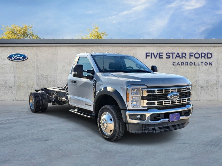 2024 Ford Super Duty F-450 DRW XLT