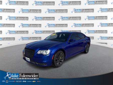 2019 Chrysler 300 Touring