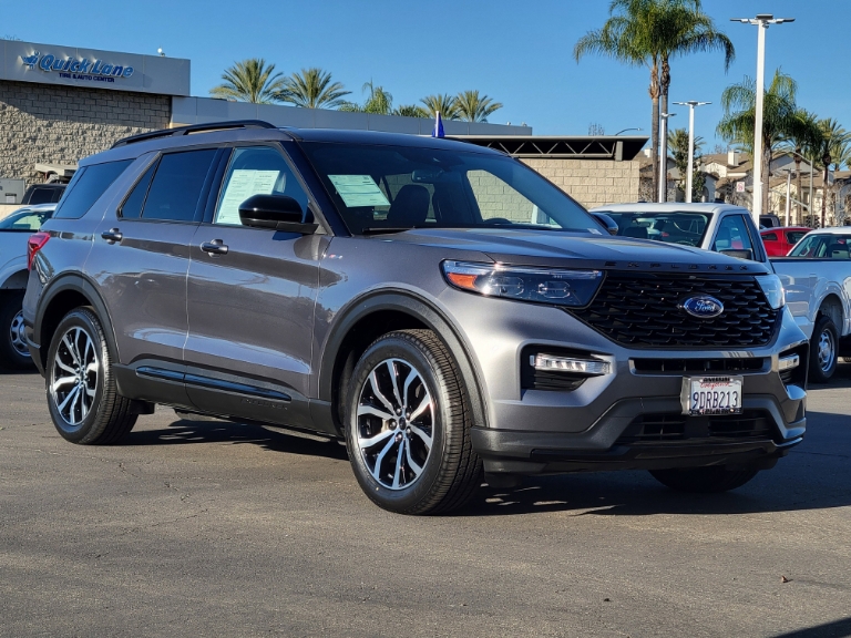 2022 Ford Explorer ST-Line