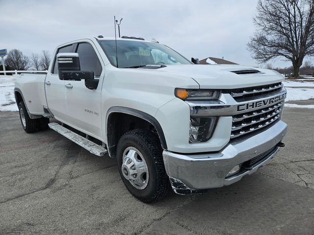 Used 2020 Chevrolet Silverado 3500HD LTZ with VIN 1GC4YUEY8LF278601 for sale in Kansas City