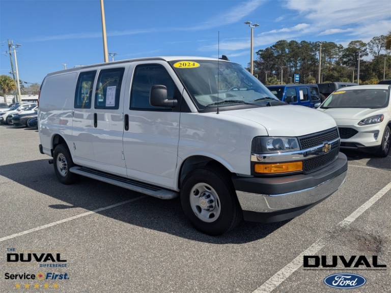 2024 Chevrolet Express 2500 Work Van