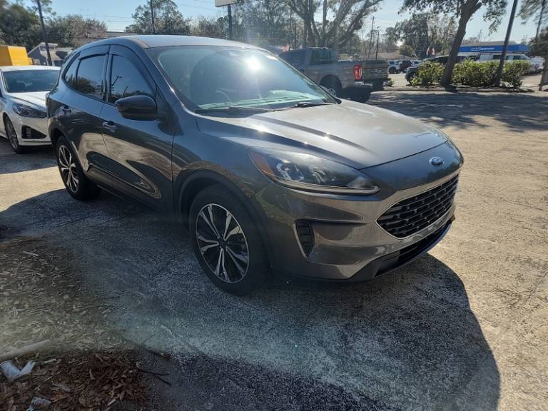 2021 Ford Escape SE Hybrid