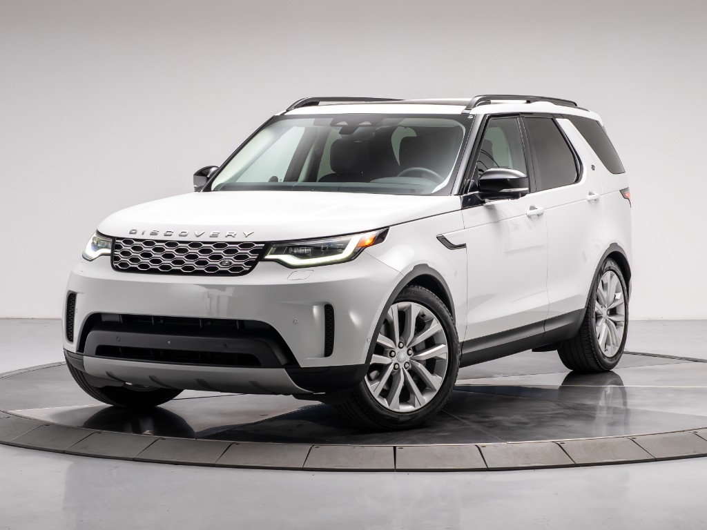 2024 Land Rover Discovery P300 S
