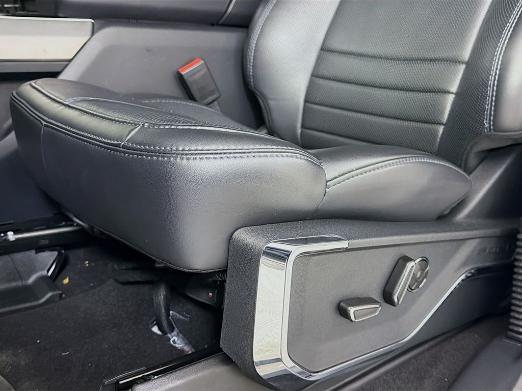 2025 Ford F-150 Platinum - Photo 22