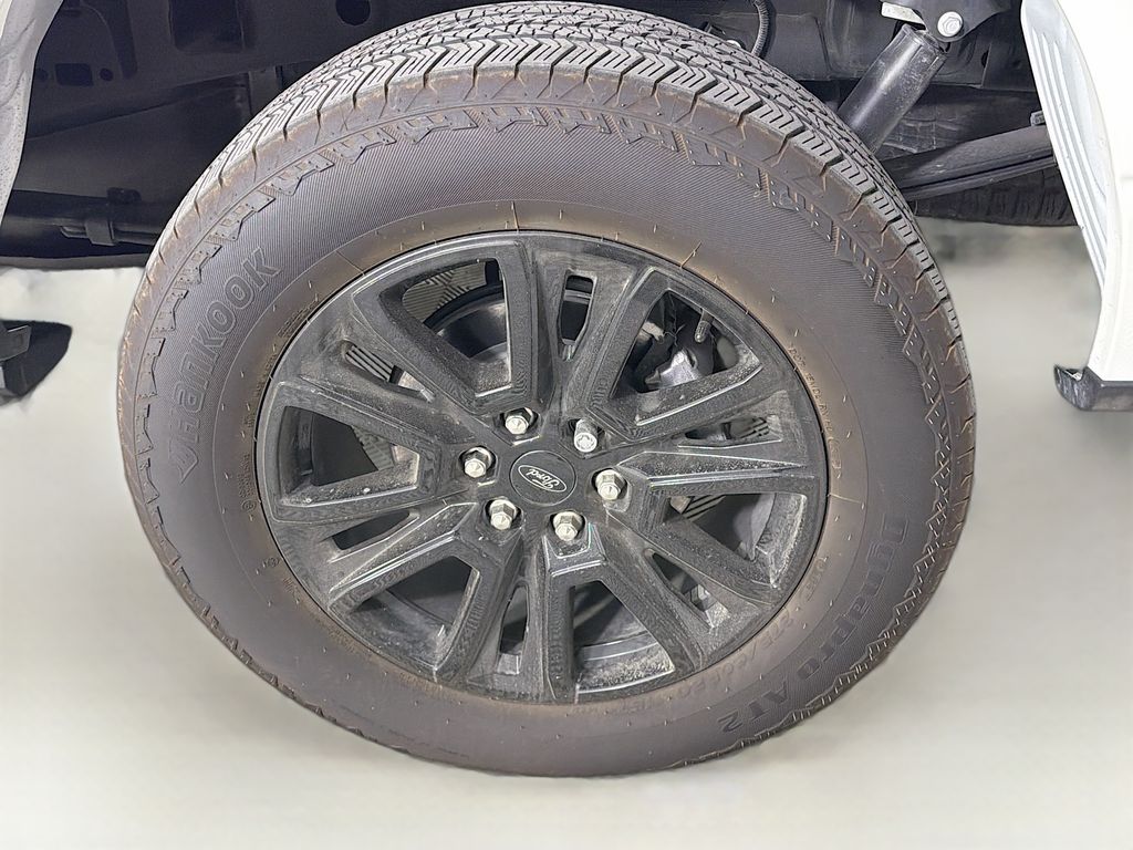 2025 Ford F-150 Platinum - Photo 34