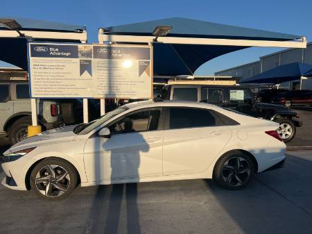 2022 Hyundai Elantra SEL