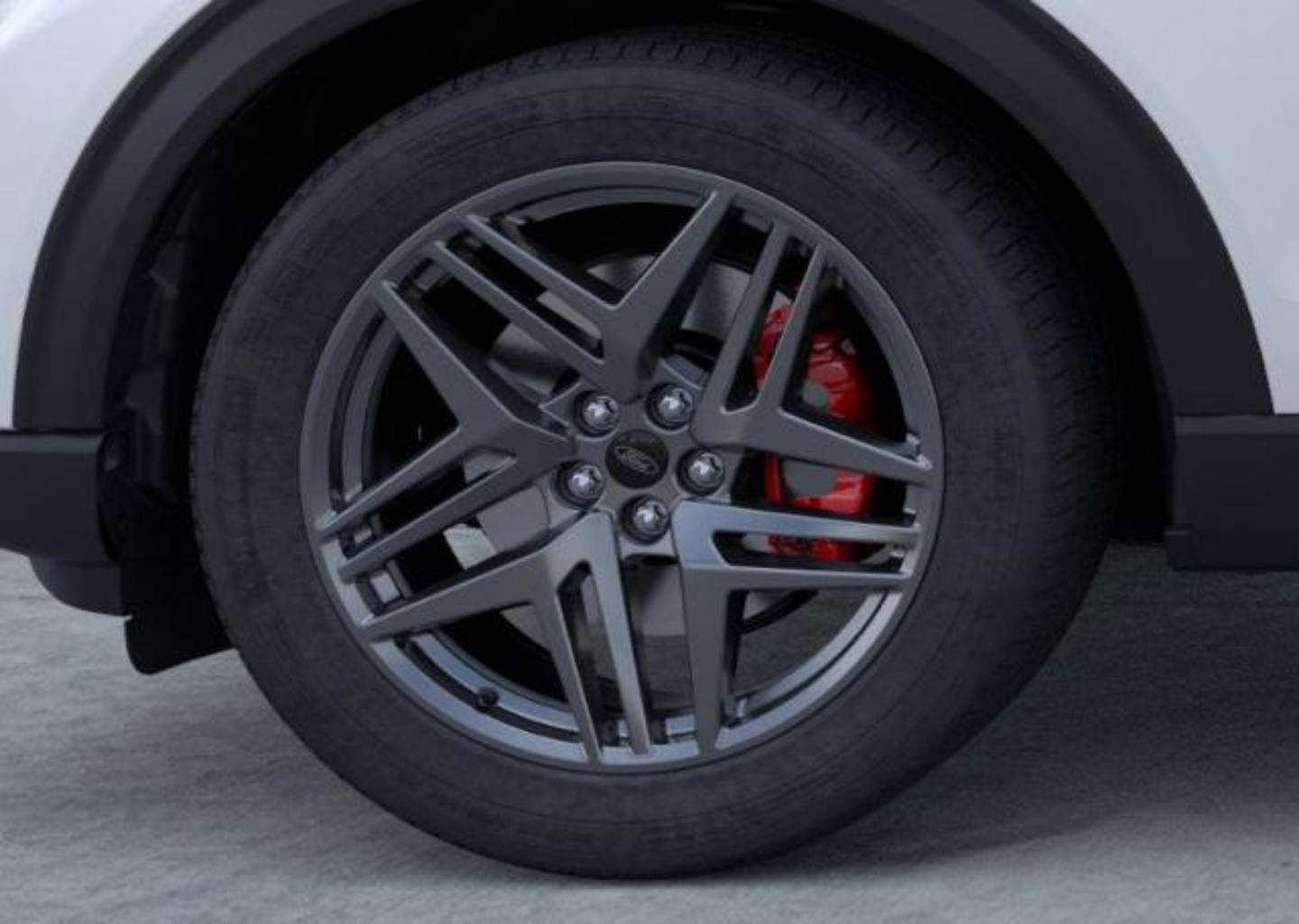 2025 Ford Explorer ST - Photo 22
