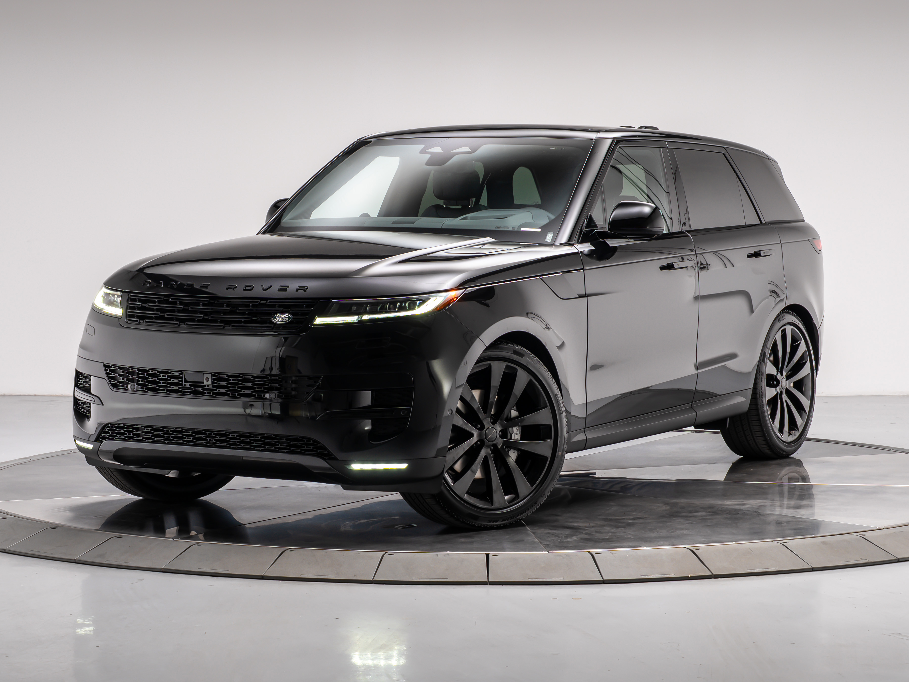 New 2026 Land Rover Range Rover Sport P360 SE