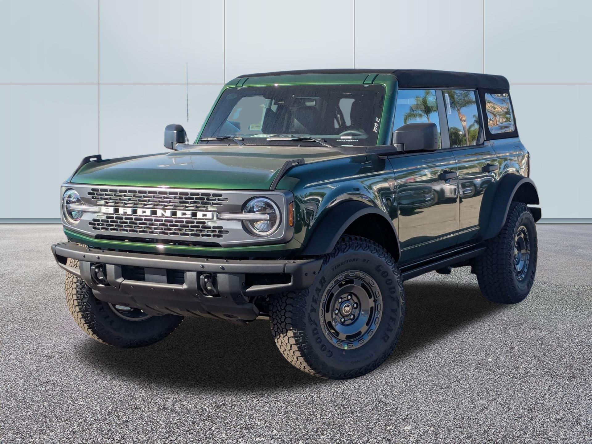 2025 Ford Bronco 4-Door Badlands