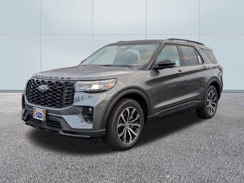 2025 Ford Explorer ST Line