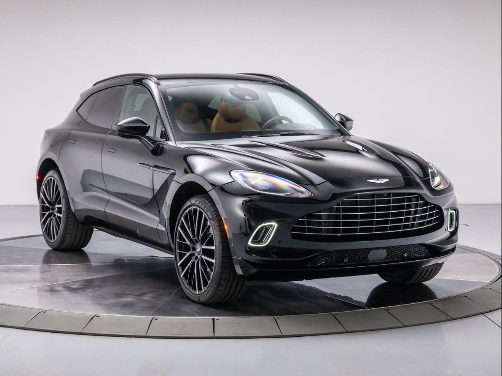 2022 Aston Martin DBX Base