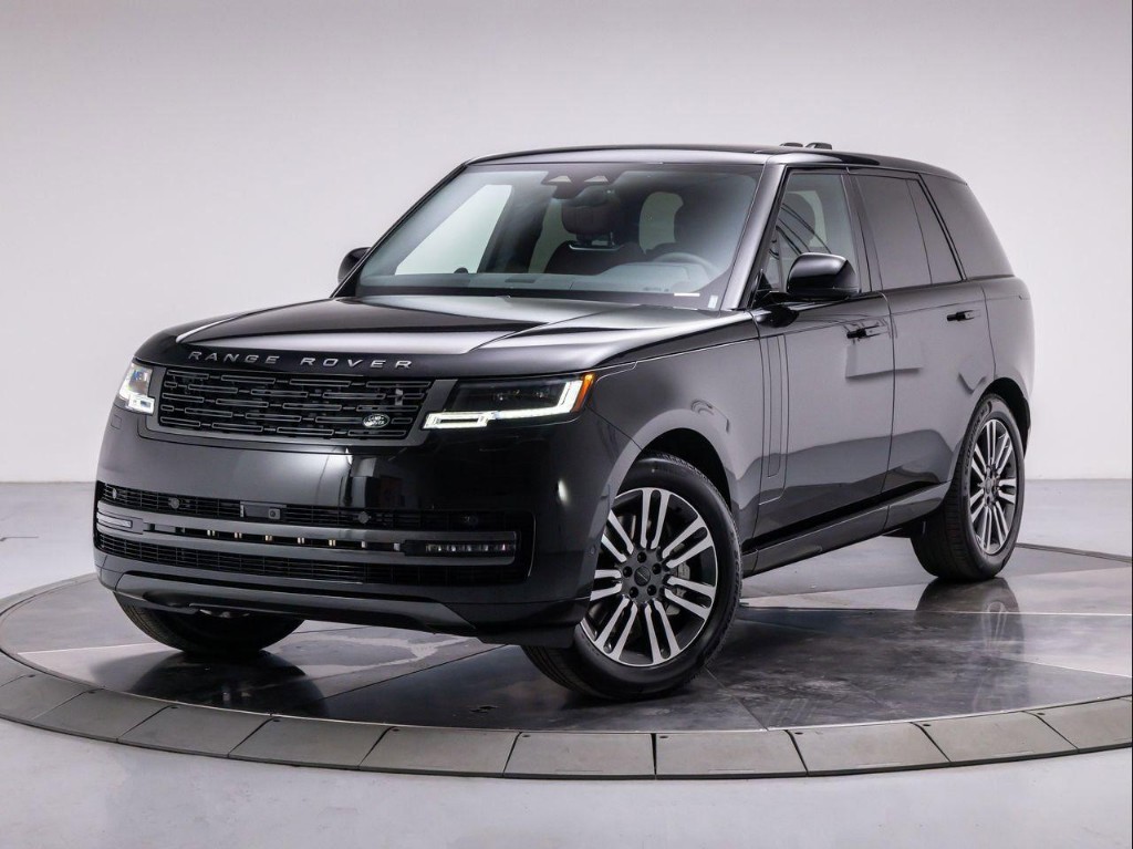 2026 Land Rover Range Rover P530 SE