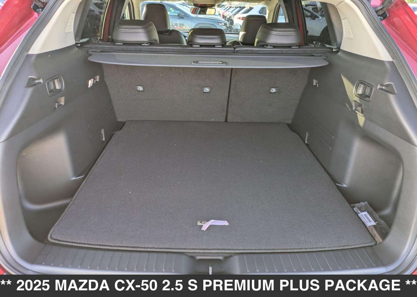 2025 Mazda CX-50 Premium Plus - Photo 12