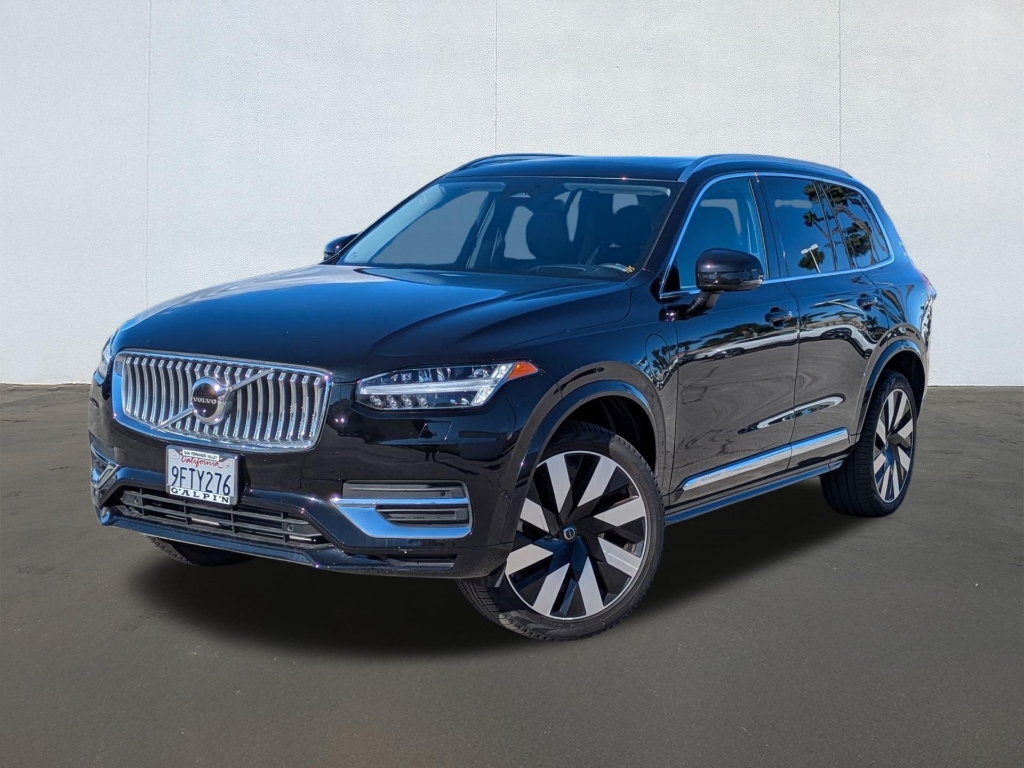 2023 Volvo XC90 Recharge Plug-In Hybrid T8 Ultimate Bright Theme 7-Seater