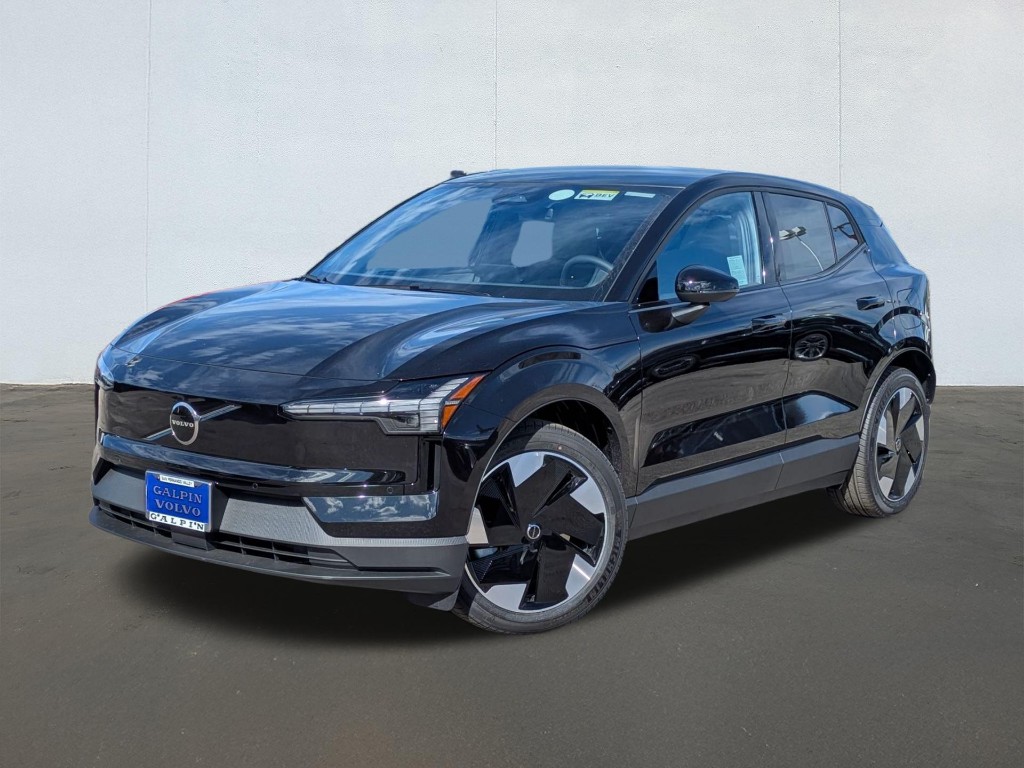 2026 Volvo EX30 Plus