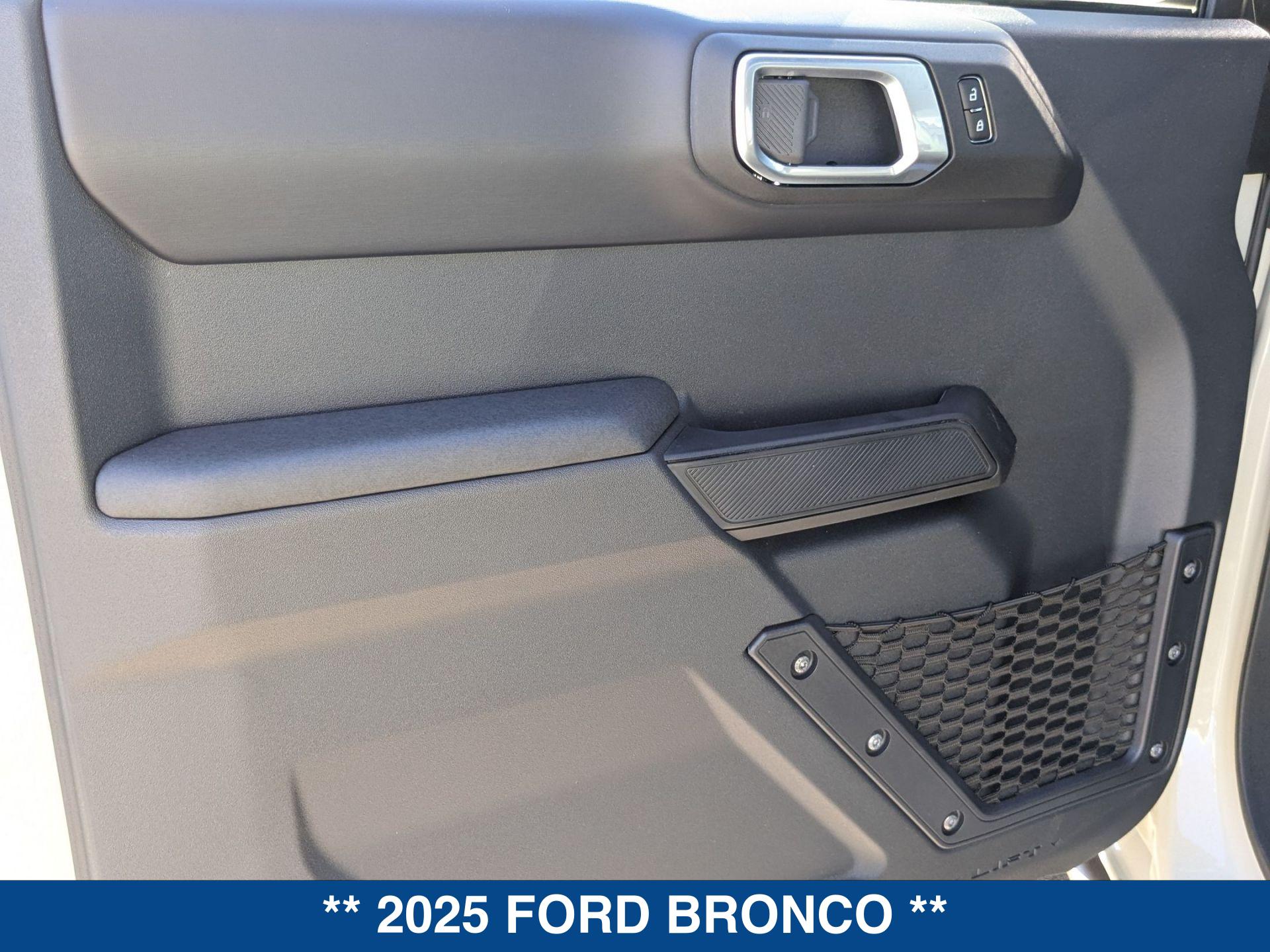 2025 Ford Bronco 4-Door Badlands - Photo 10