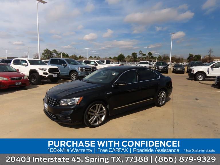 2017 Volkswagen Passat R-Line w/Comfort Pkg Auto