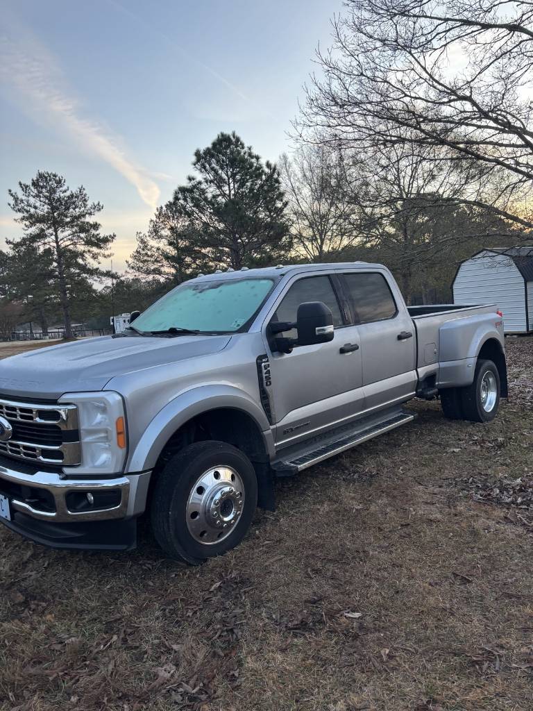 2023 Ford F-450SD XLT