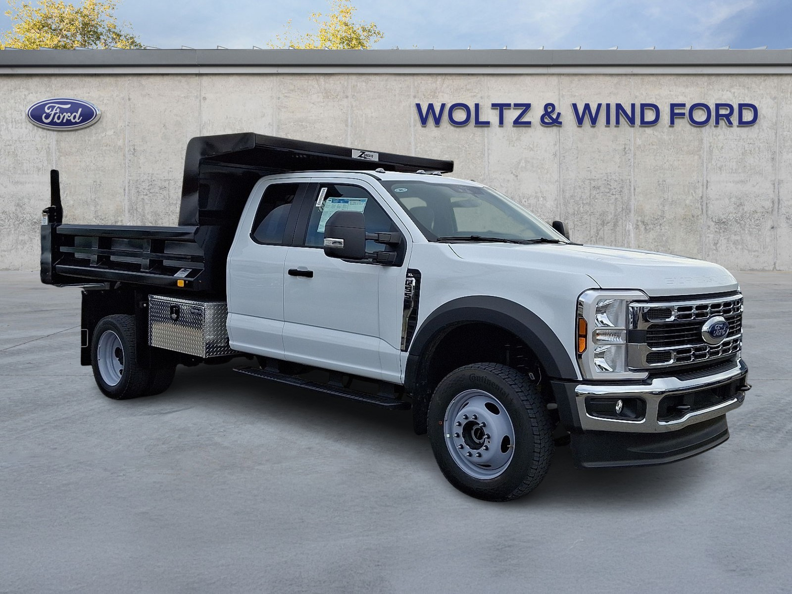 2026 Ford Super Duty F-550 Dump XL