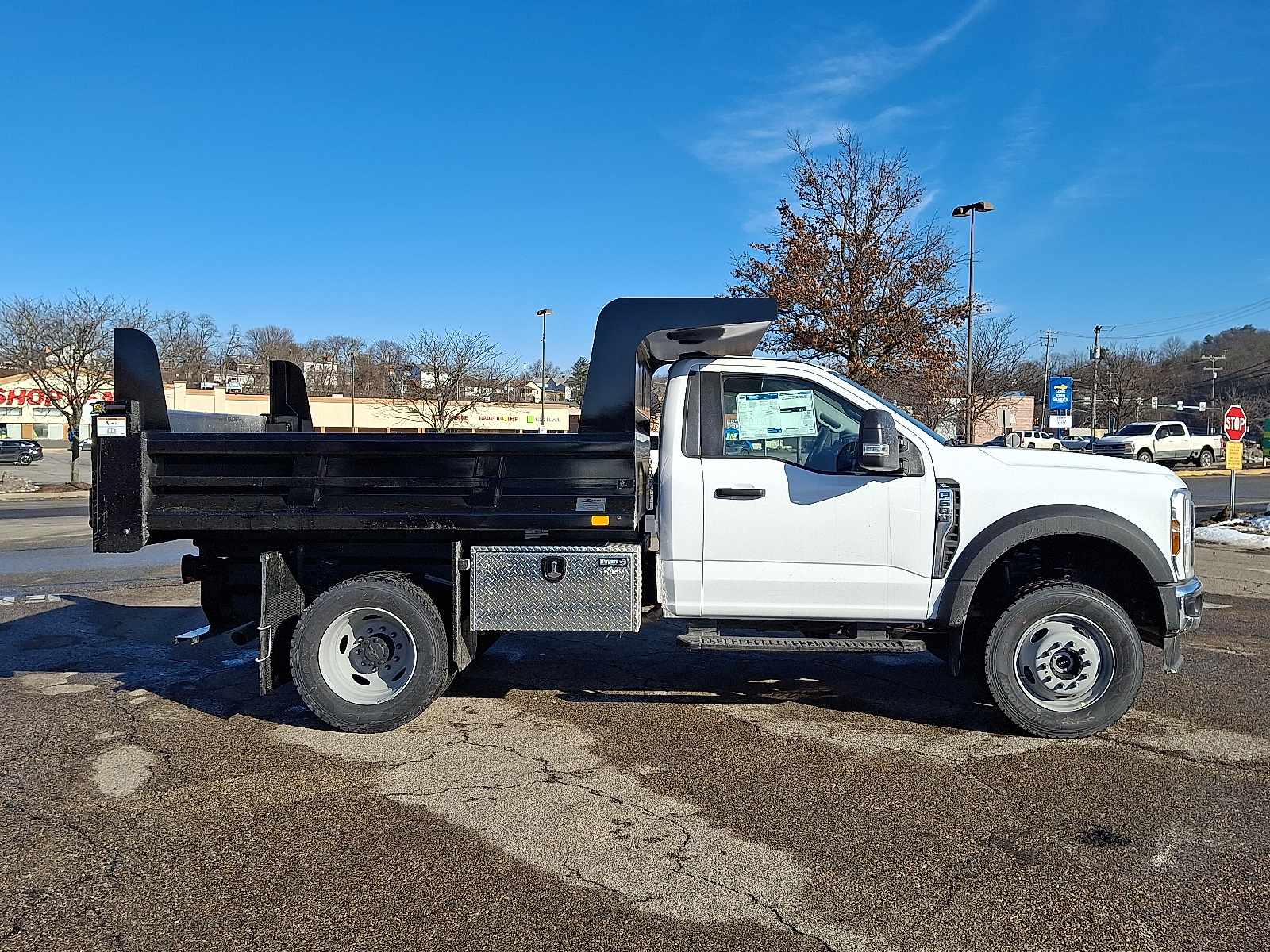 2026 Ford F-600 Super Duty Chassis Cab XL - Photo 7