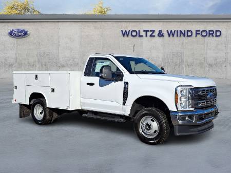 2026 Ford Super Duty F-350 Utility XL