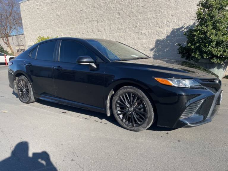 2020 Toyota Camry SE Nightshade