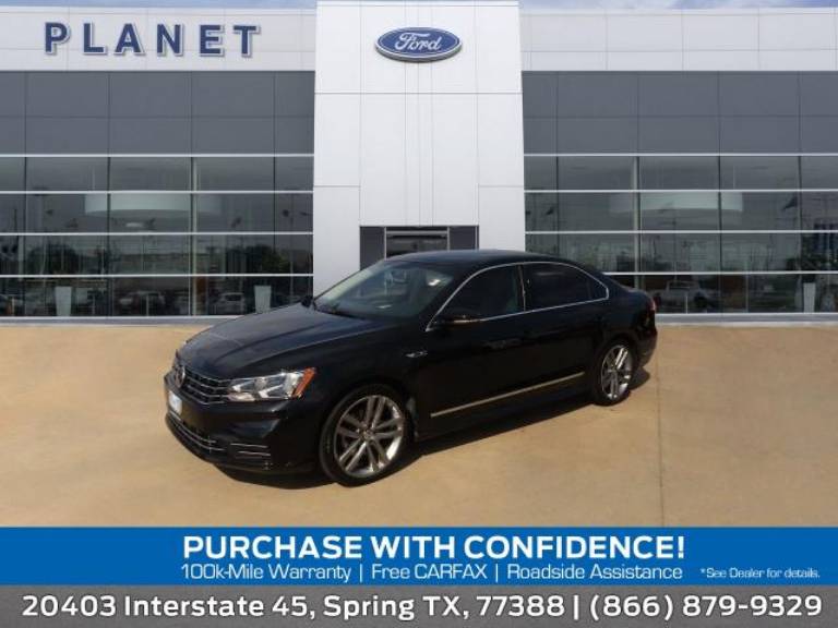 2017 Volkswagen Passat R-Line w/Comfort Pkg Auto