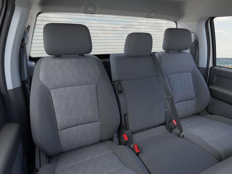 2025 Ford F-350 Super Duty Chassis Cab XLT - Photo 10