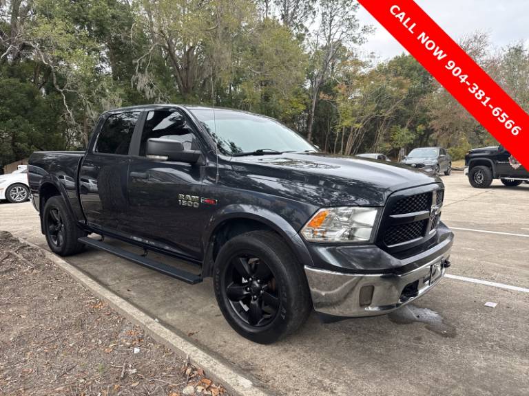 2018 RAM 1500 SLT