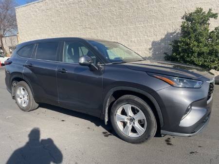2024 Toyota Highlander LE