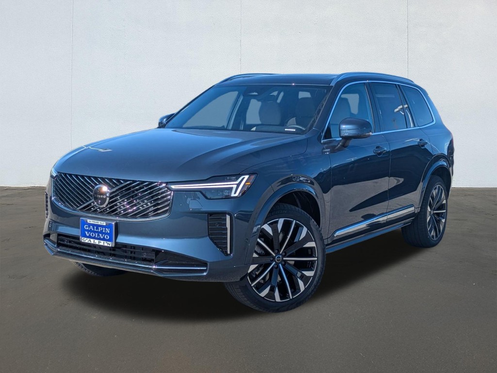 2026 Volvo XC90 B5 Plus Bright