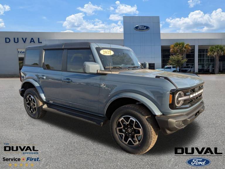 2025 Ford Bronco Outer Banks