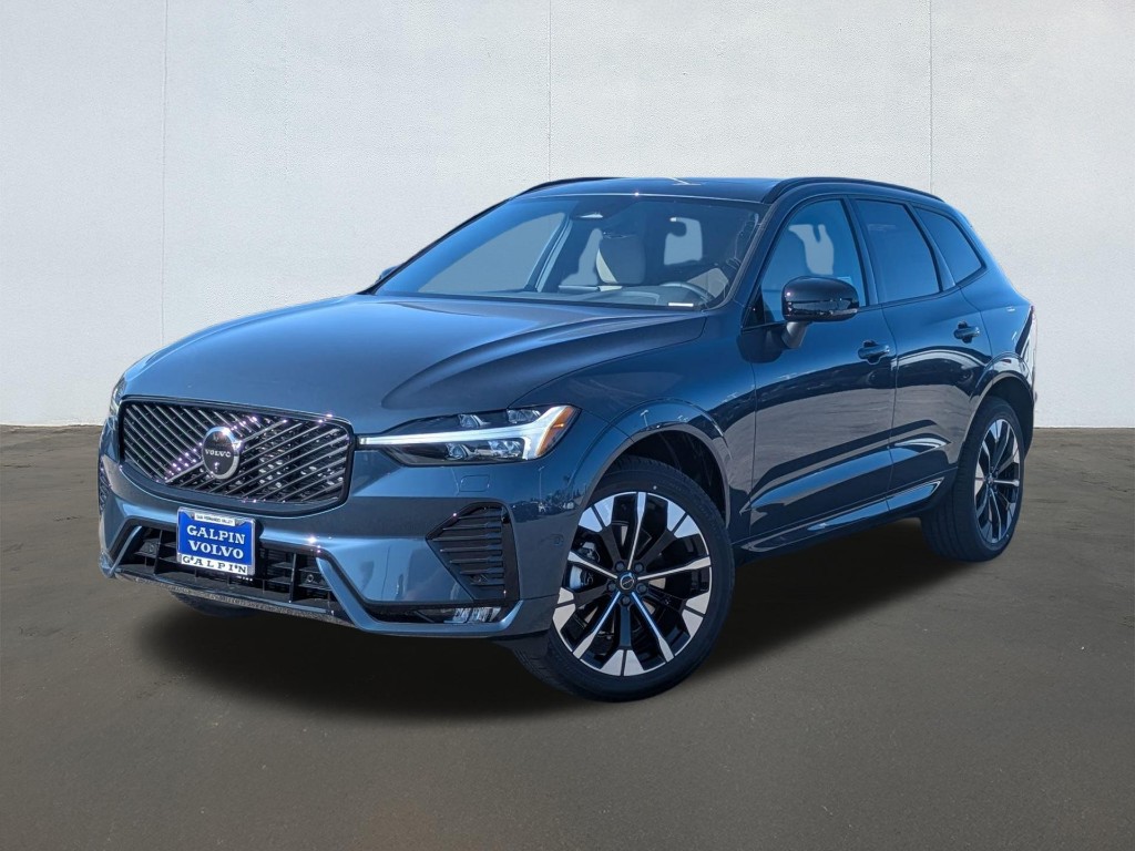 2026 Volvo XC60 B5 Plus Dark