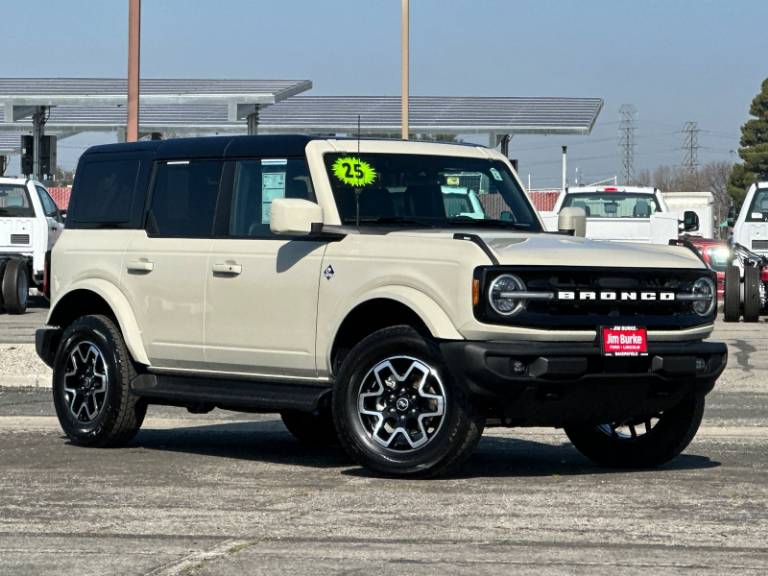 2025 Ford Bronco Outer Banks