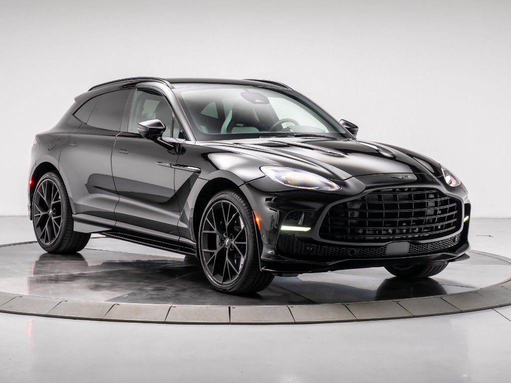2025 Aston Martin DBX 707