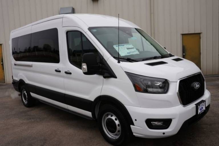 2026 Ford Transit Passenger Wagon XL