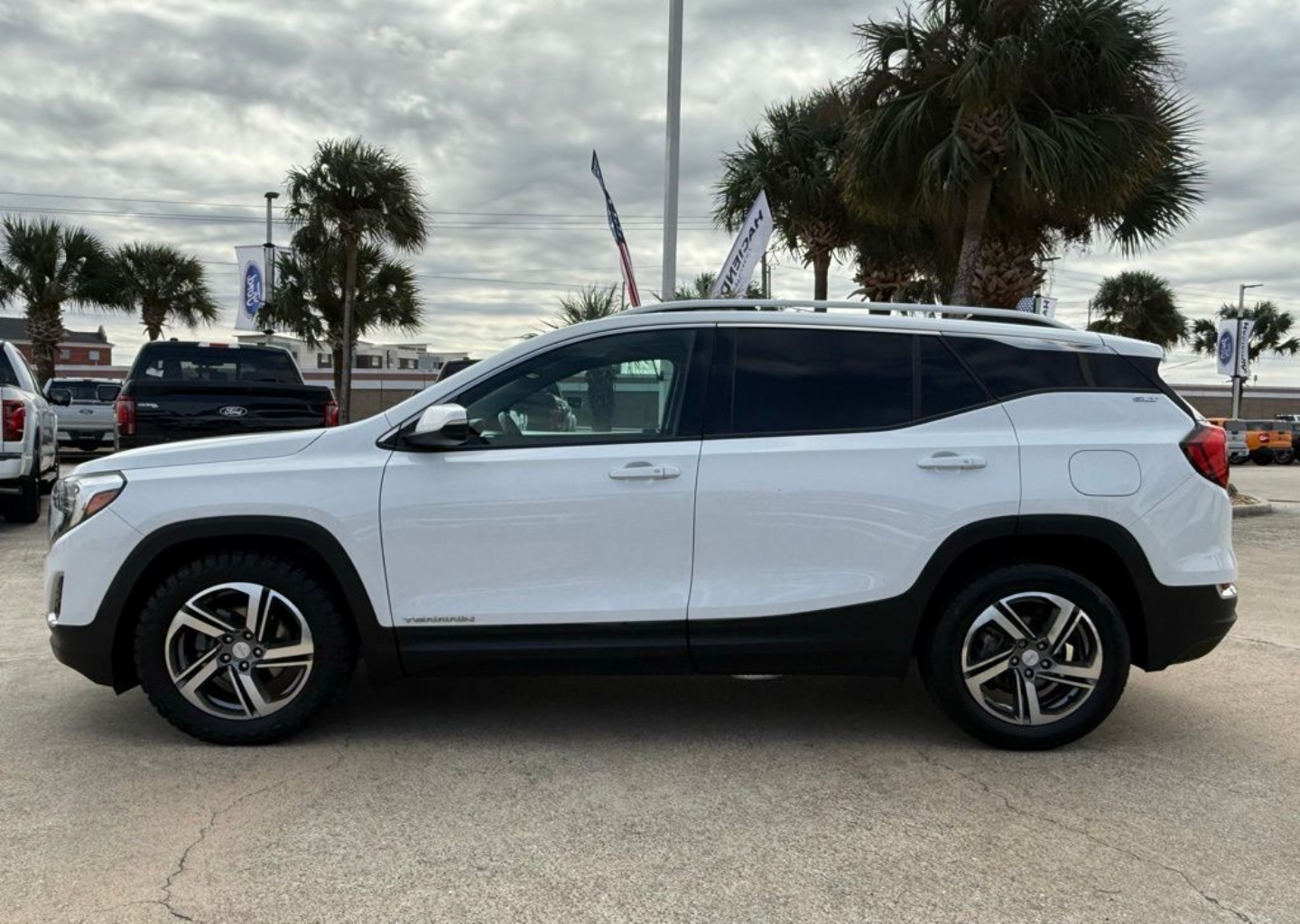 Used 2019 GMC Terrain SLT with VIN 3GKALPEV7KL169208 for sale in Kingsville, TX