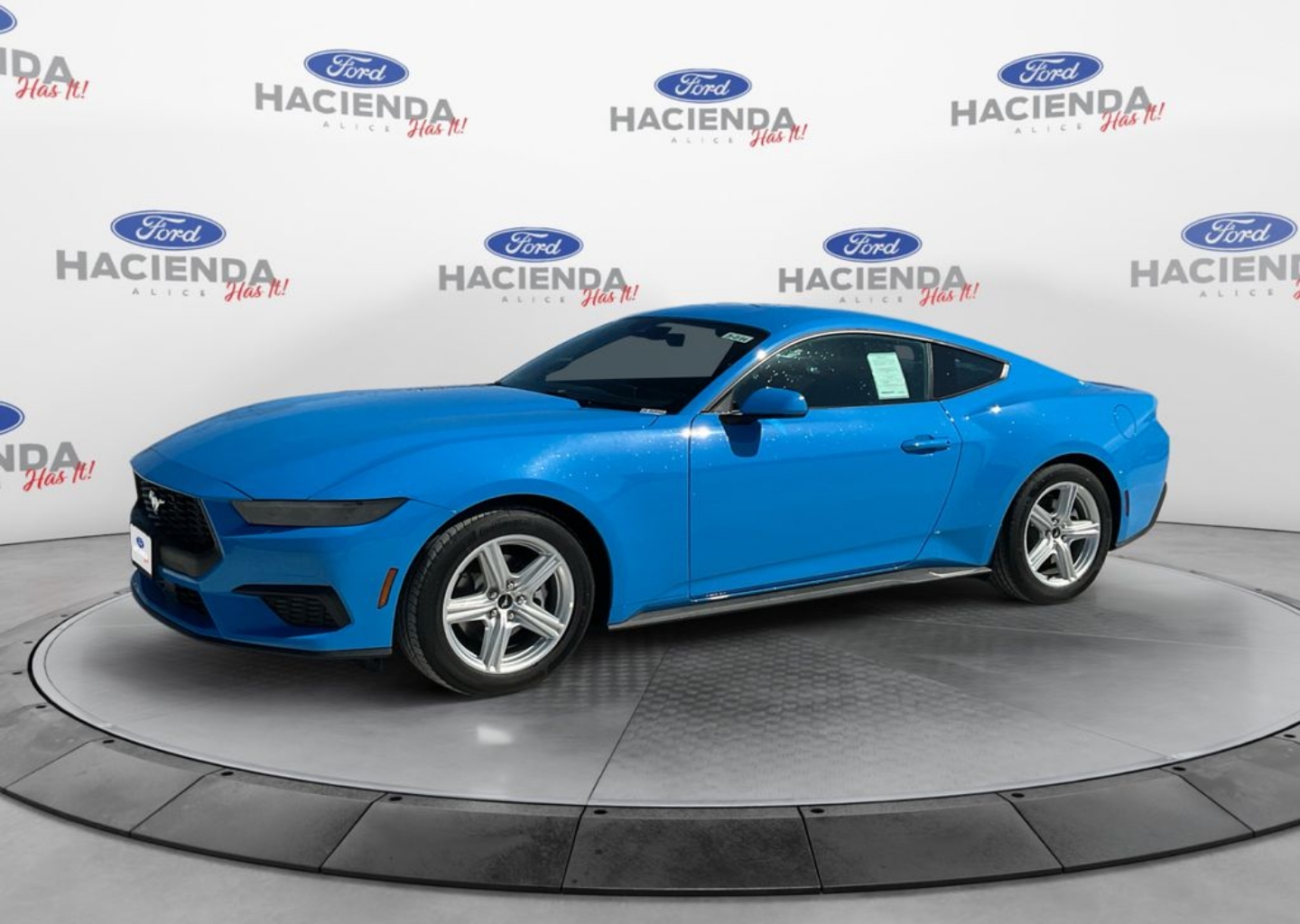 2026 Ford Mustang EcoBoost Fastback's photo