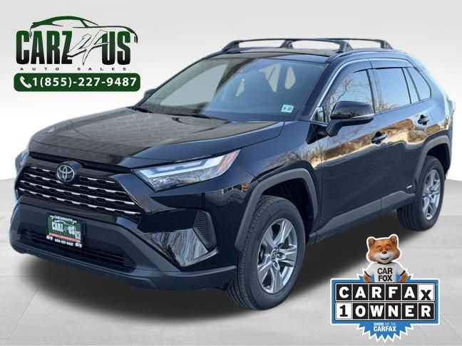 2022 Toyota RAV4 XLE