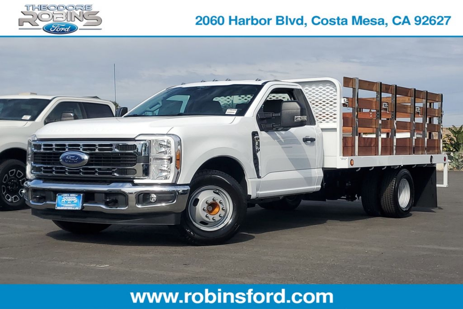 2026 Ford F-350 Super Duty Chassis Cab