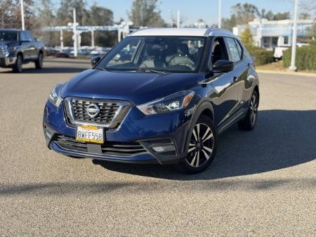 2020 Nissan Kicks SR
