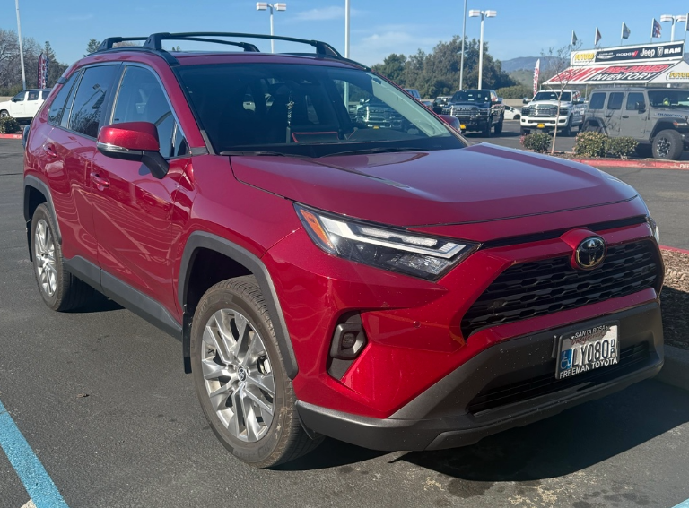 2023 Toyota RAV4 XLE Premium