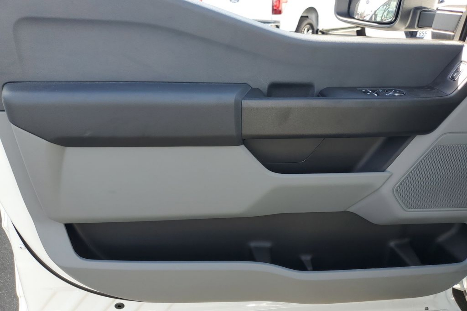 2026 Ford F-350 Super Duty Chassis Cab XL - Photo 19
