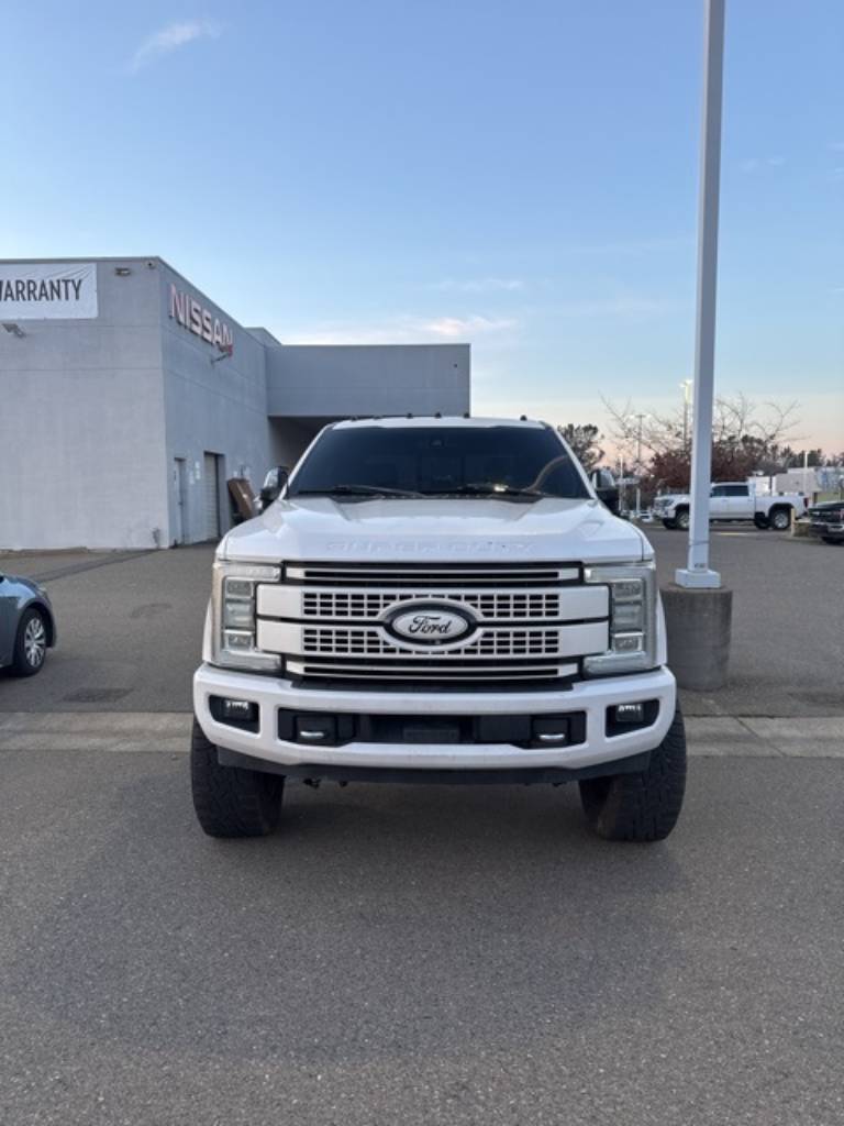 2017 Ford F-350SD Platinum