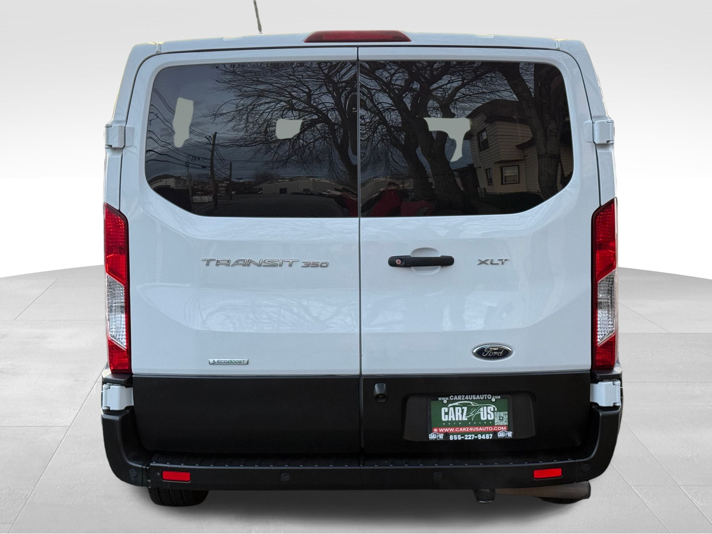 2023 Ford Transit Passenger Van XLT - Photo 8