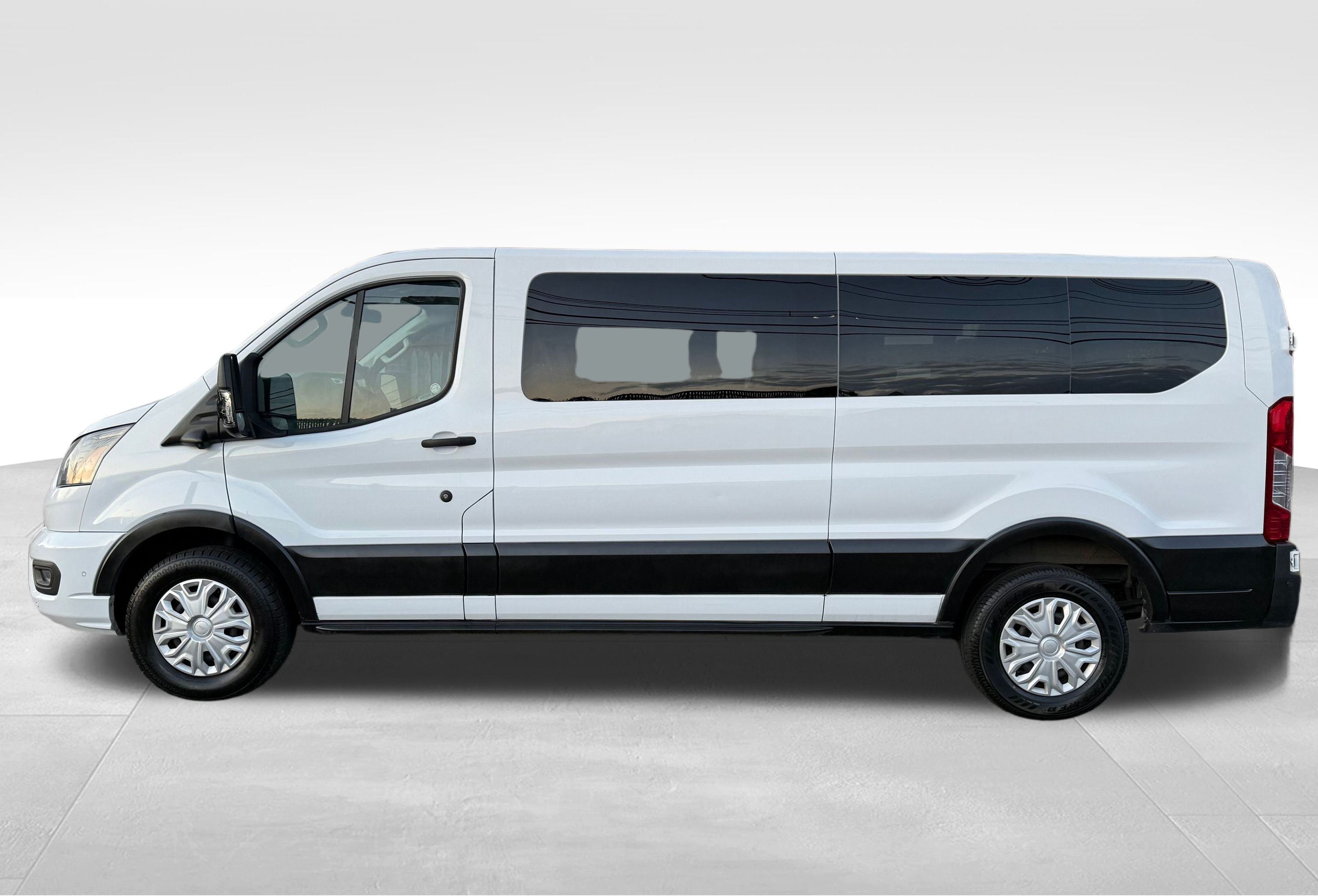 2023 Ford Transit Passenger Van XLT - Photo 10