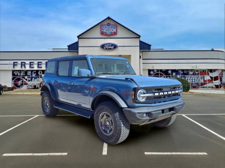 2025 Ford Bronco Outer Banks