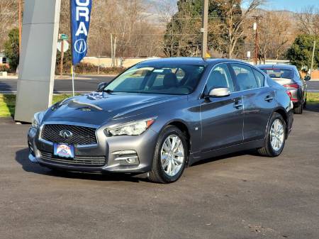 2015 INFINITI Q50 Premium